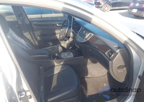 2013 Hyundai Genesis 3.8 z USA, uszkodzony, nr VIN KMHGC4DD5DU233523